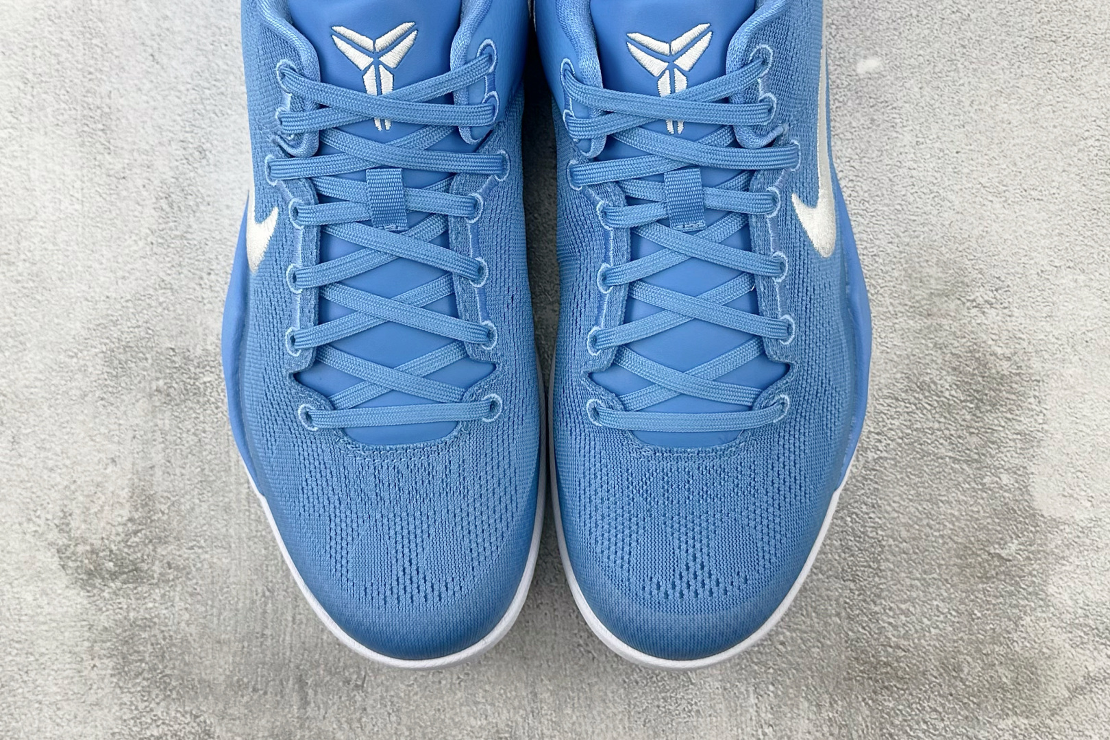 GX 版  
Nike Kobe 8 Protro 蓝色

货号：HM6469-401
尺码：40 40