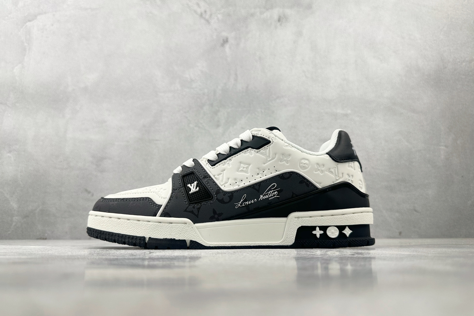 TX  LOUIS VUITTON Trainer 白黑 货号：1AANED 尺码：39 40 41 42 43 44 45 46-选品中心