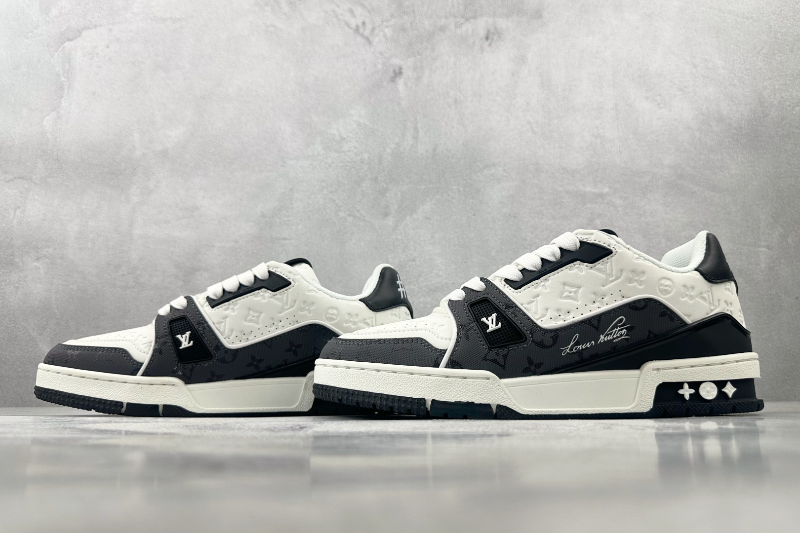 图片[5]-TX  LOUIS VUITTON Trainer 白黑 货号：1AANED 尺码：39 40 41 42 43 44 45 46-选品中心