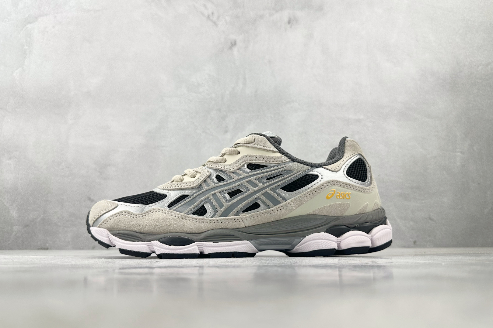 Asics GEL-NYC系列 米灰色 1201A789-001