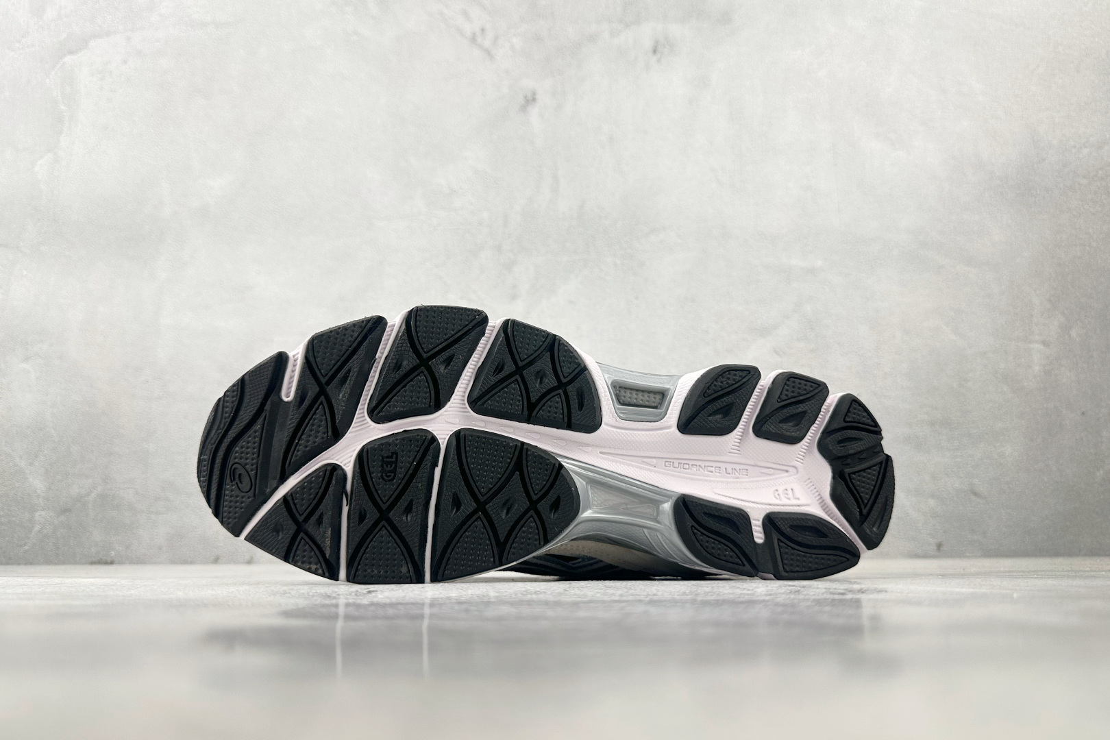 Asics GEL-NYC系列 米灰色 1201A789-001