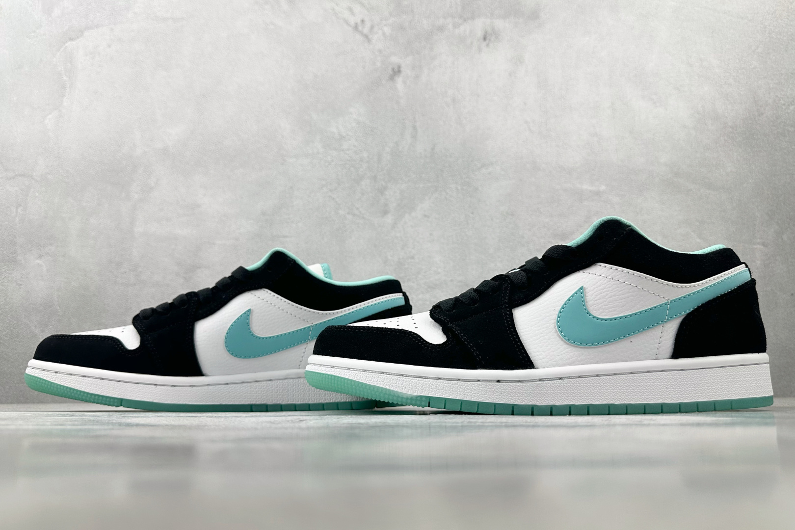 Jordan Air Jordan 1 low 郭艾伦 蒂芙尼蓝 CQ9828-131