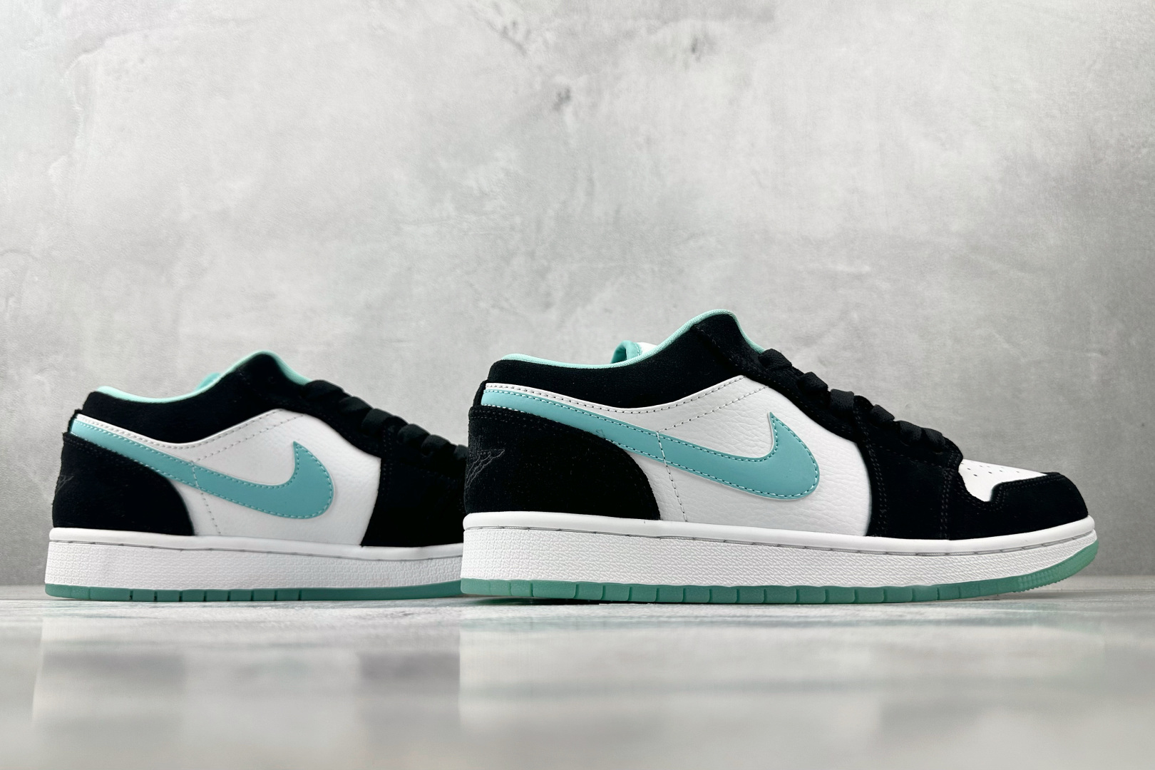 Jordan Air Jordan 1 low 郭艾伦 蒂芙尼蓝 CQ9828-131