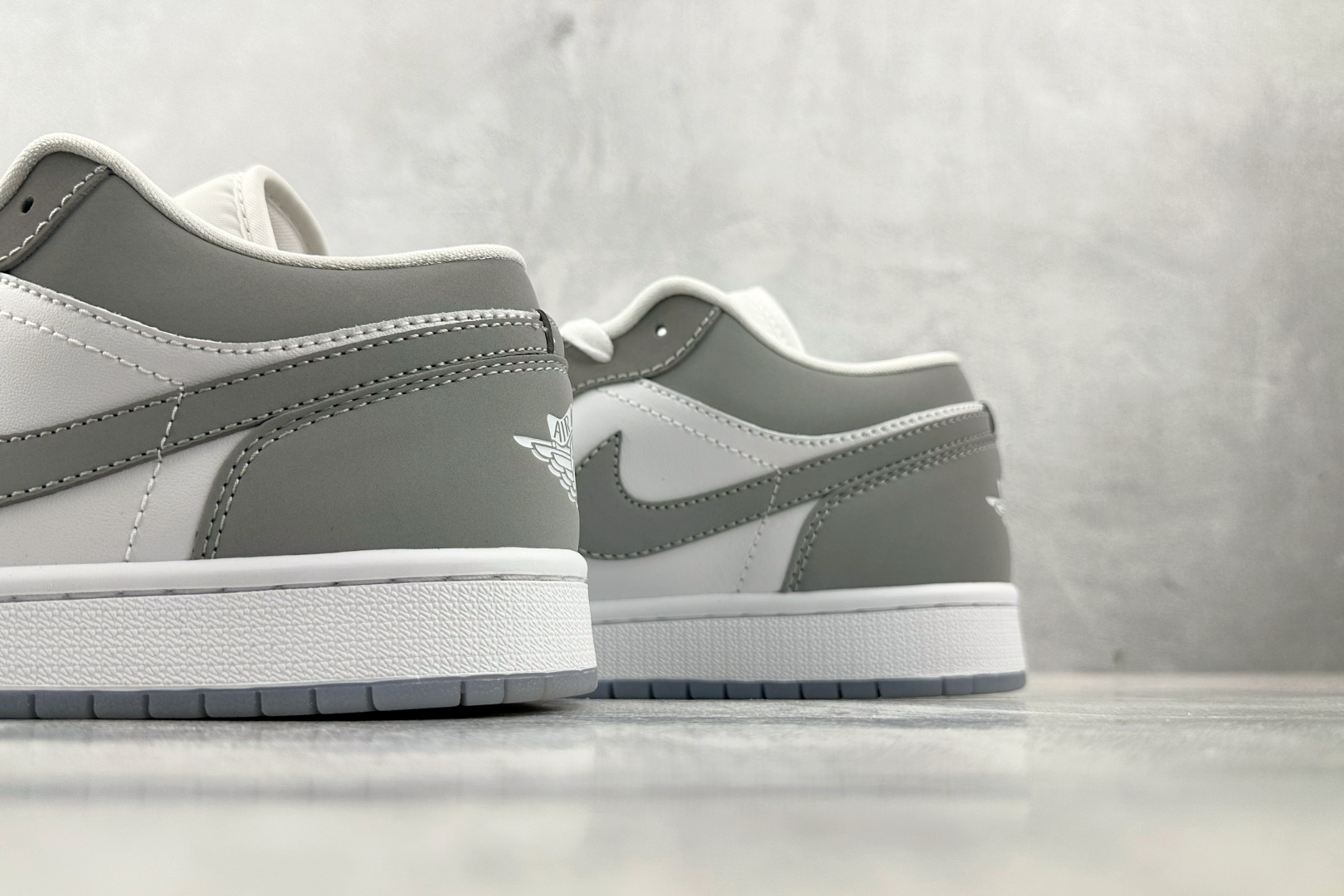 Jordan Air Jordan 1 low 灰白 DC0774-105