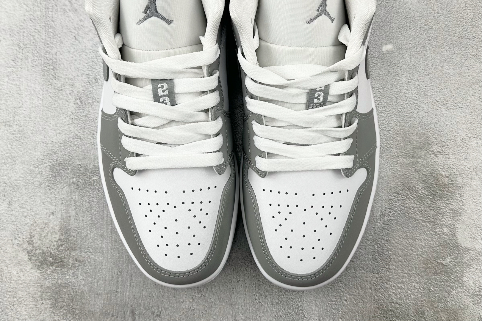 Jordan Air Jordan 1 low 灰白 DC0774-105