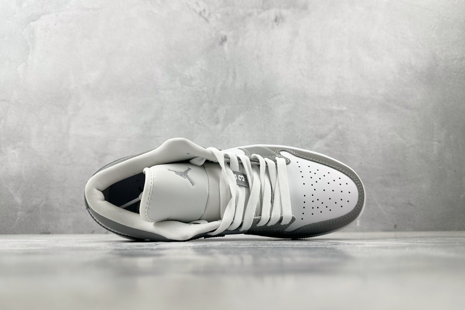 Jordan Air Jordan 1 low 灰白 DC0774-105