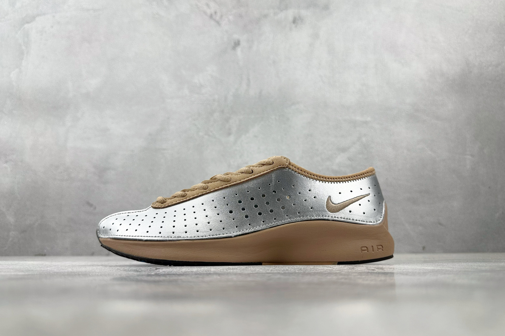 最强性价比 Nike Air Superfly 银色 IB5824-200