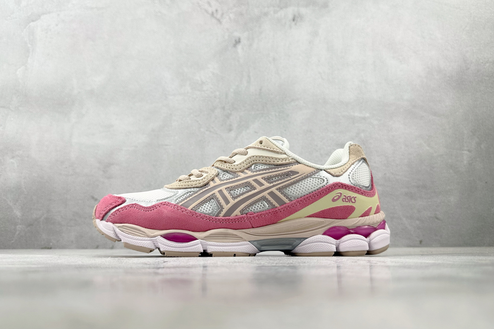 Asics GEL-NYC系列 米粉色 1203A383-104