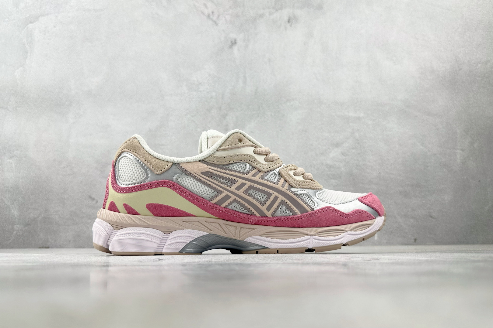 Asics GEL-NYC系列 米粉色 1203A383-104