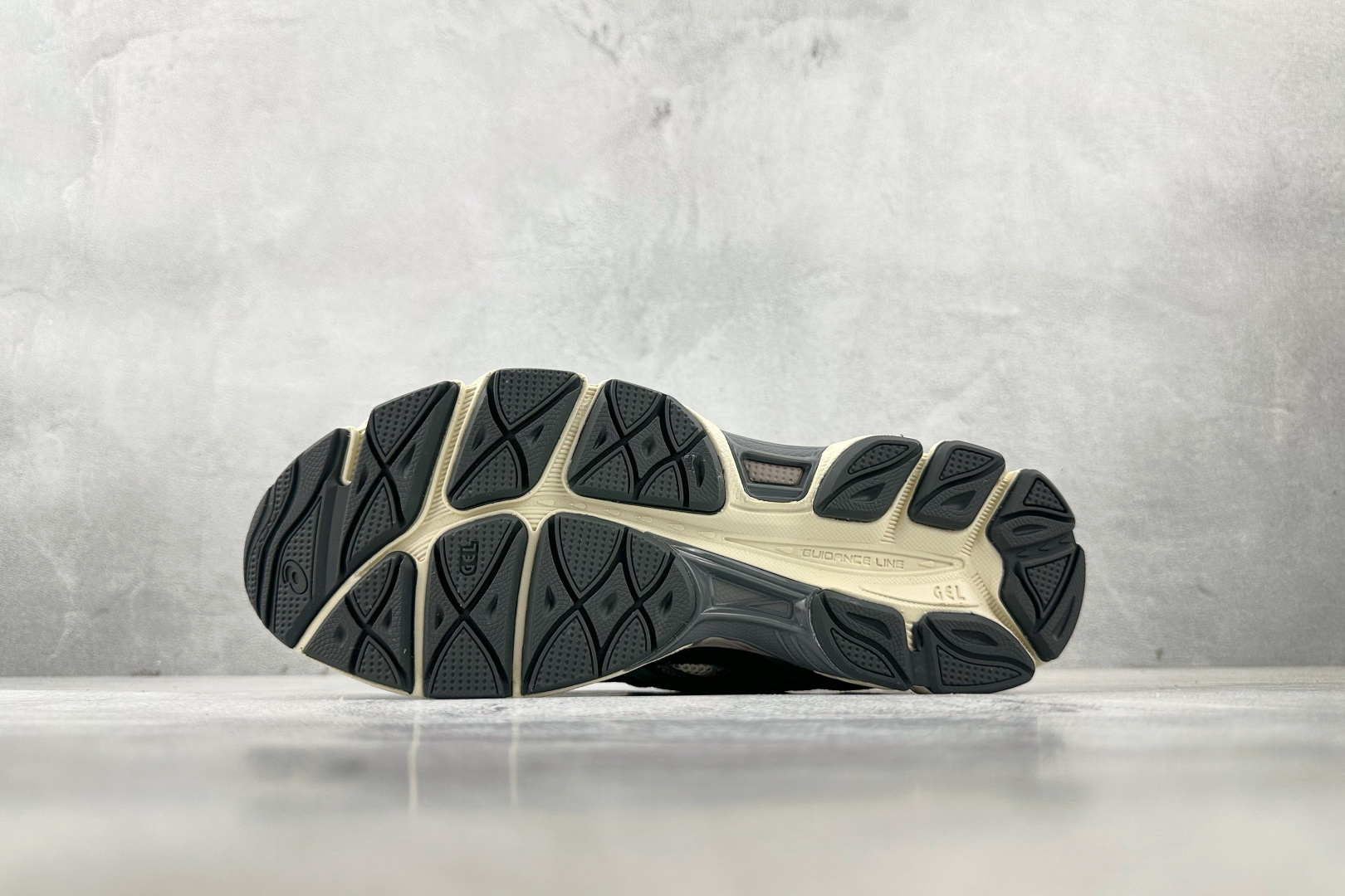 Asics GEL-NYC系列 燕麦灰 1201A789-250