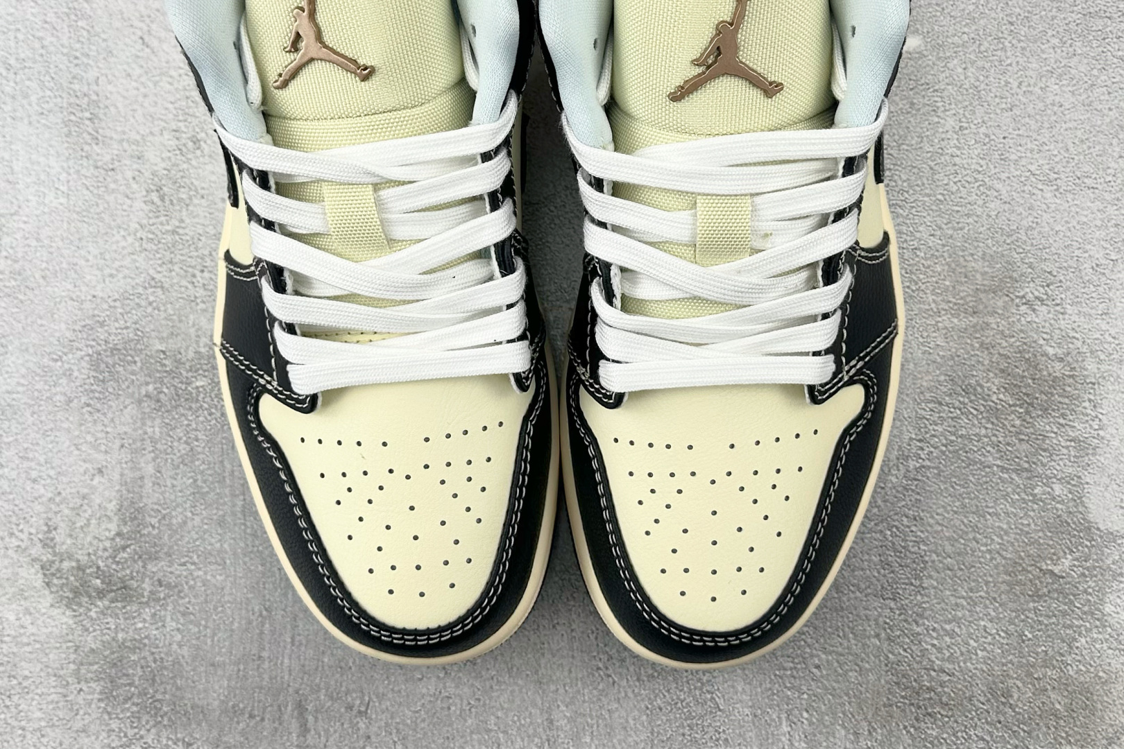 Jordan Air Jordan 1 low 米黑 HQ3437-101