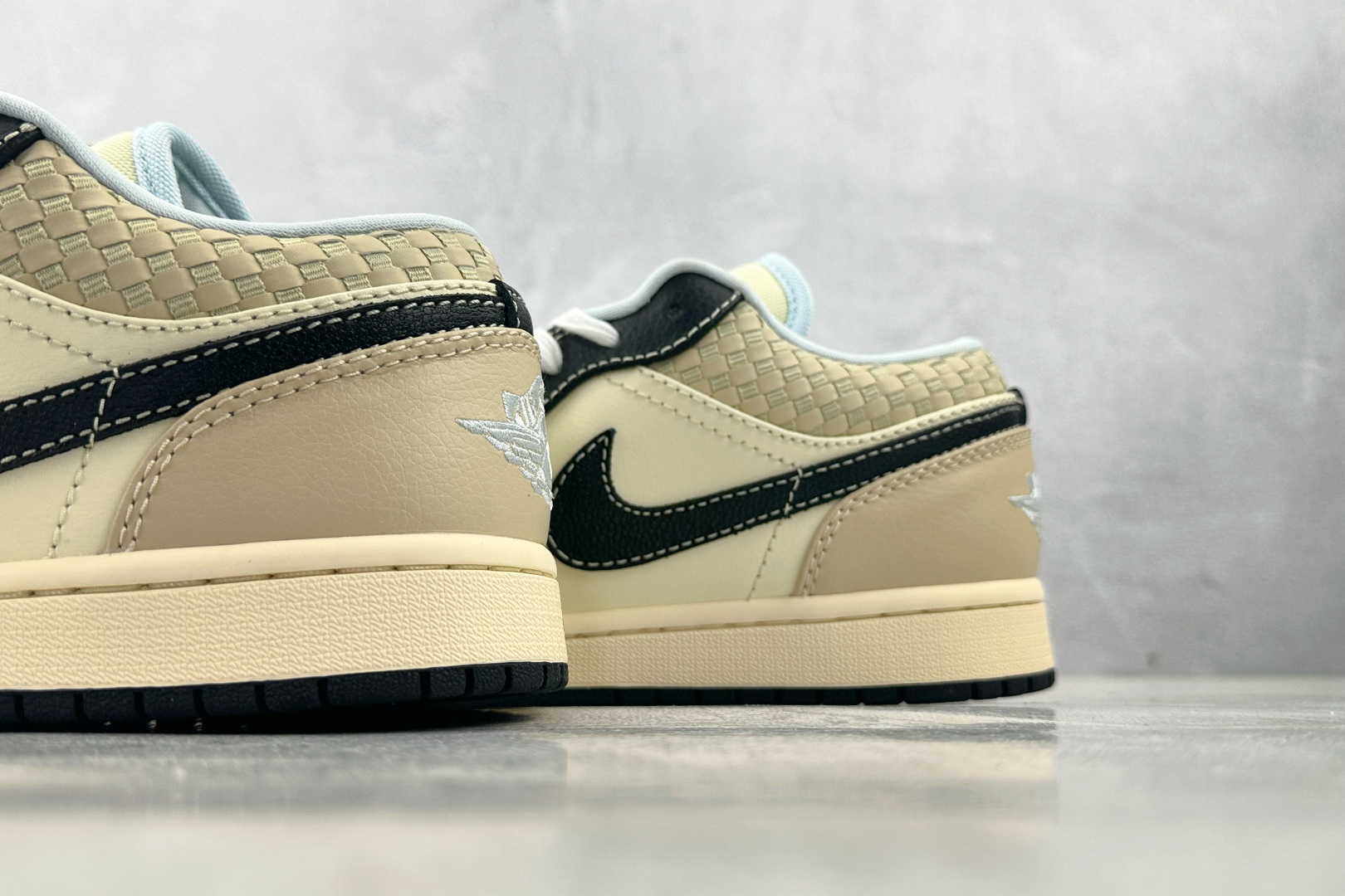 Jordan Air Jordan 1 low 米黑 HQ3437-101
