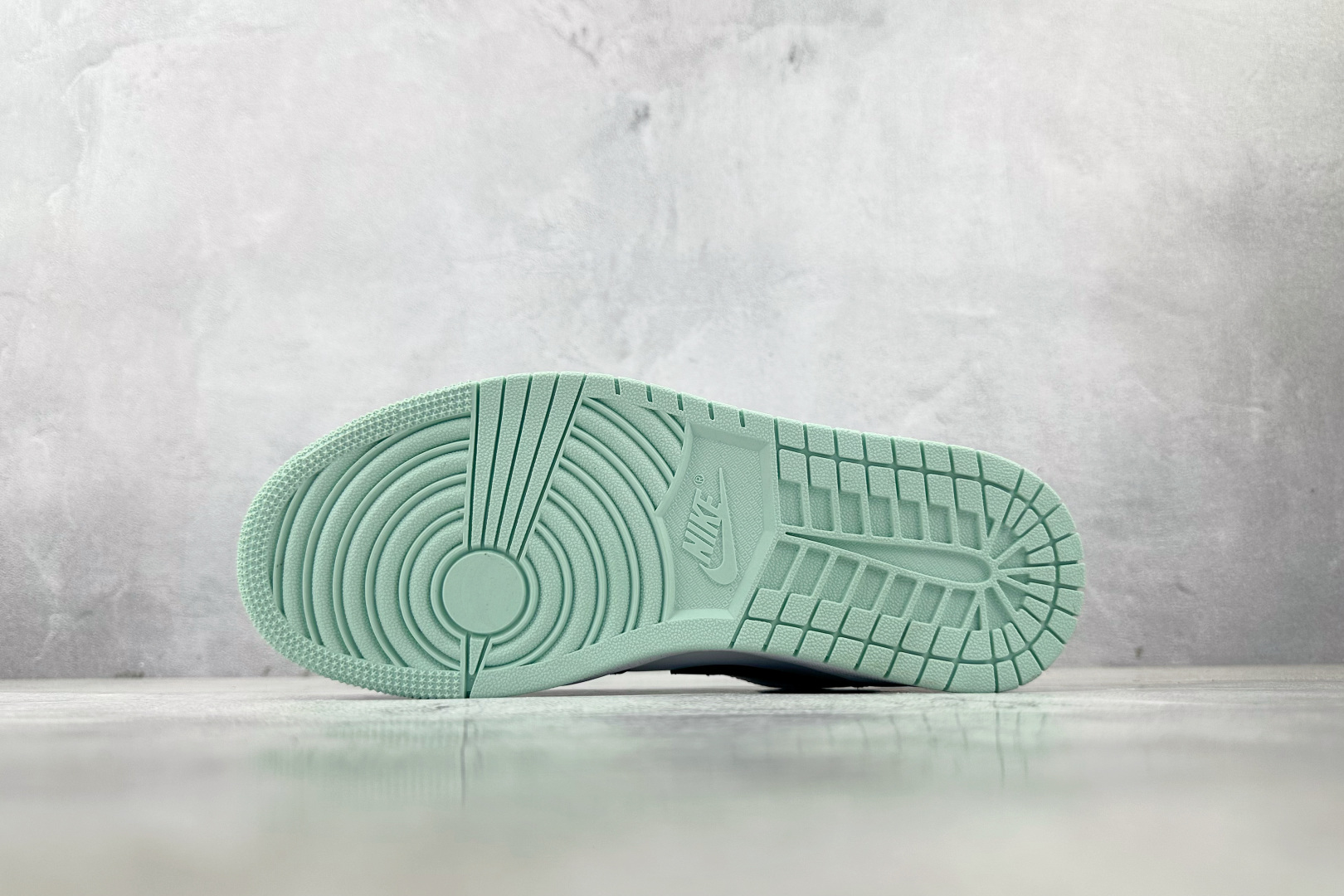 Jordan Air Jordan 1 low 白黑紫 DQ2514-100