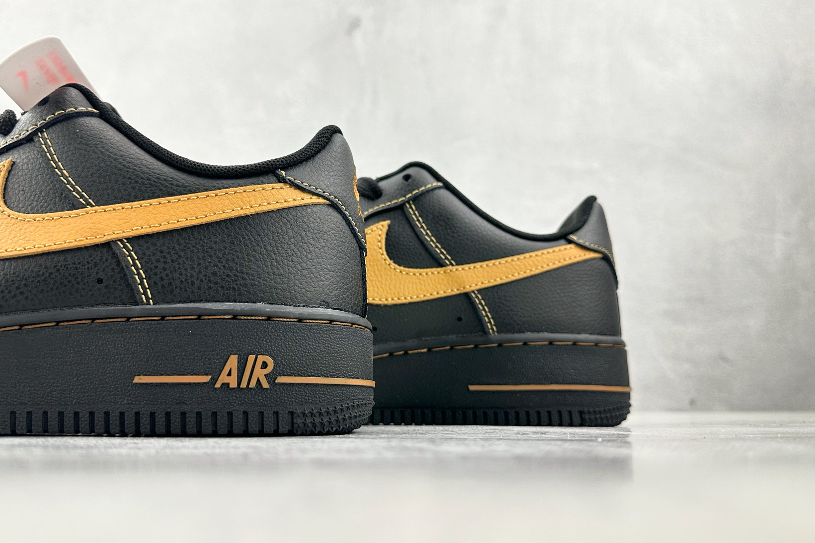 Nike Air Force 1 Low 黑色 HQ2037-003
