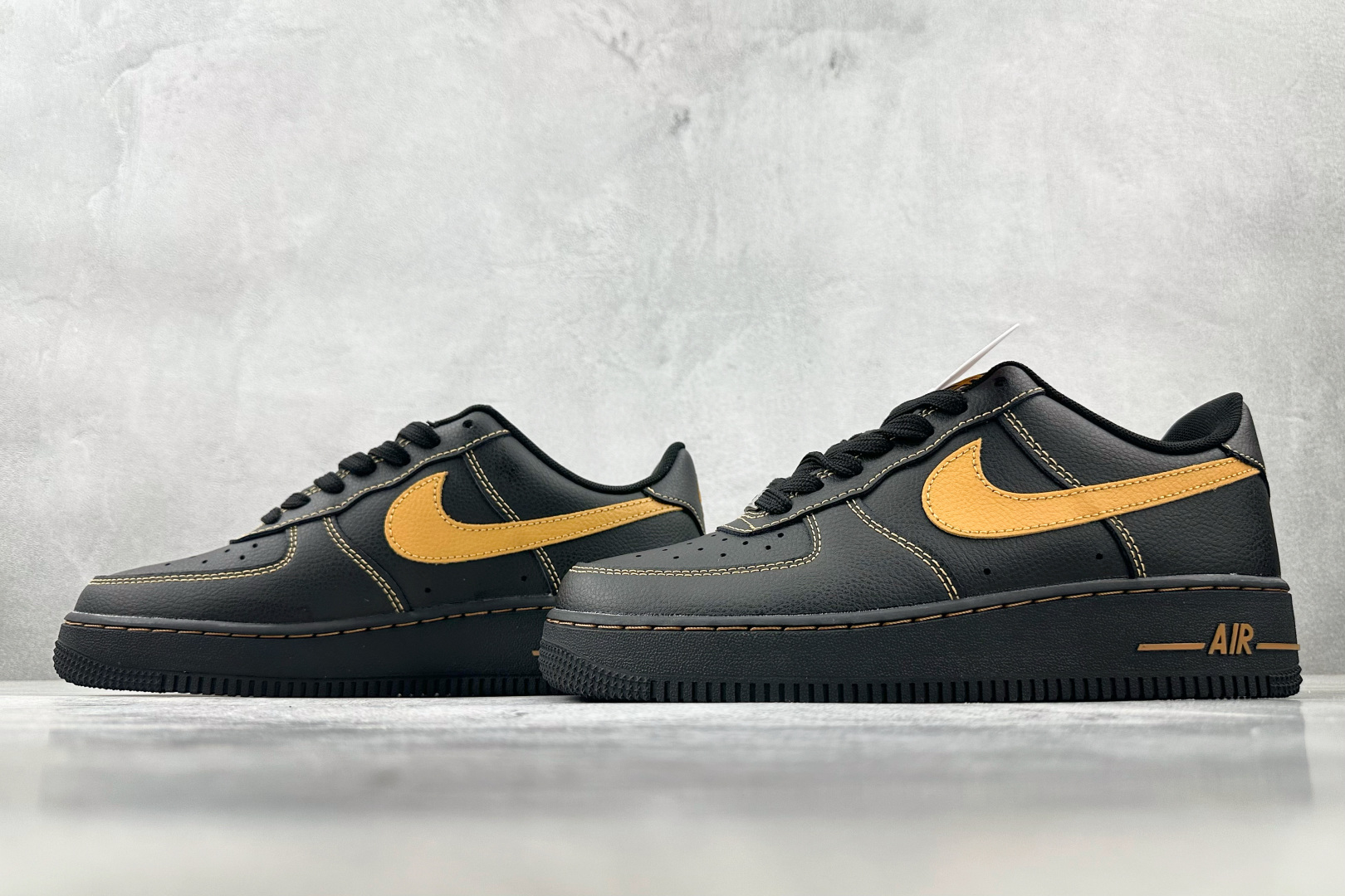 Nike Air Force 1 Low 黑色 HQ2037-003