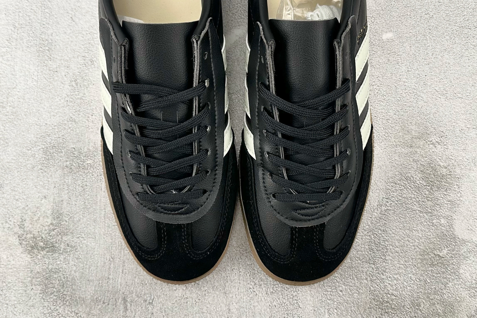 出口订单 INVINCIBLE x adidoriginals HANDBALL SPEZIAL 黑色 JQ6252