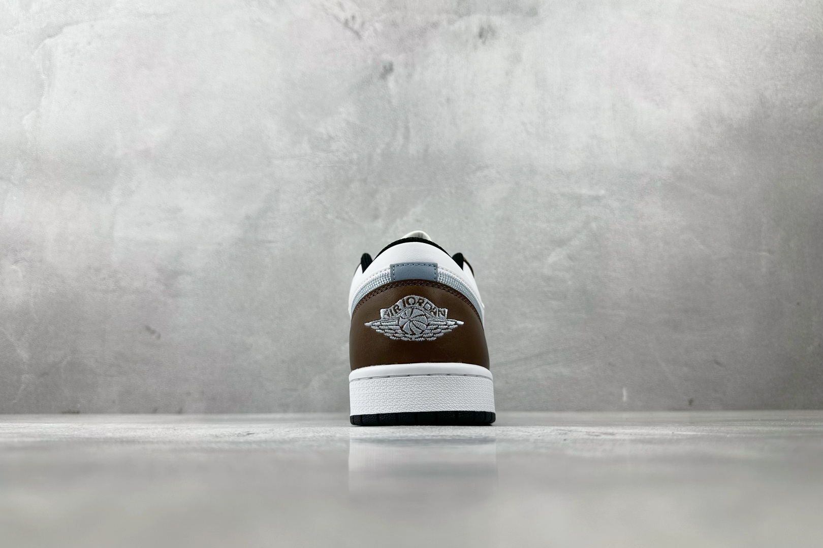 Jordan Air Jordan 1 low 白褐色 FQ7832-142