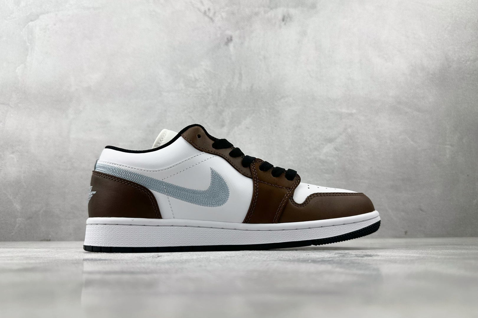 Jordan Air Jordan 1 low 白褐色 FQ7832-142