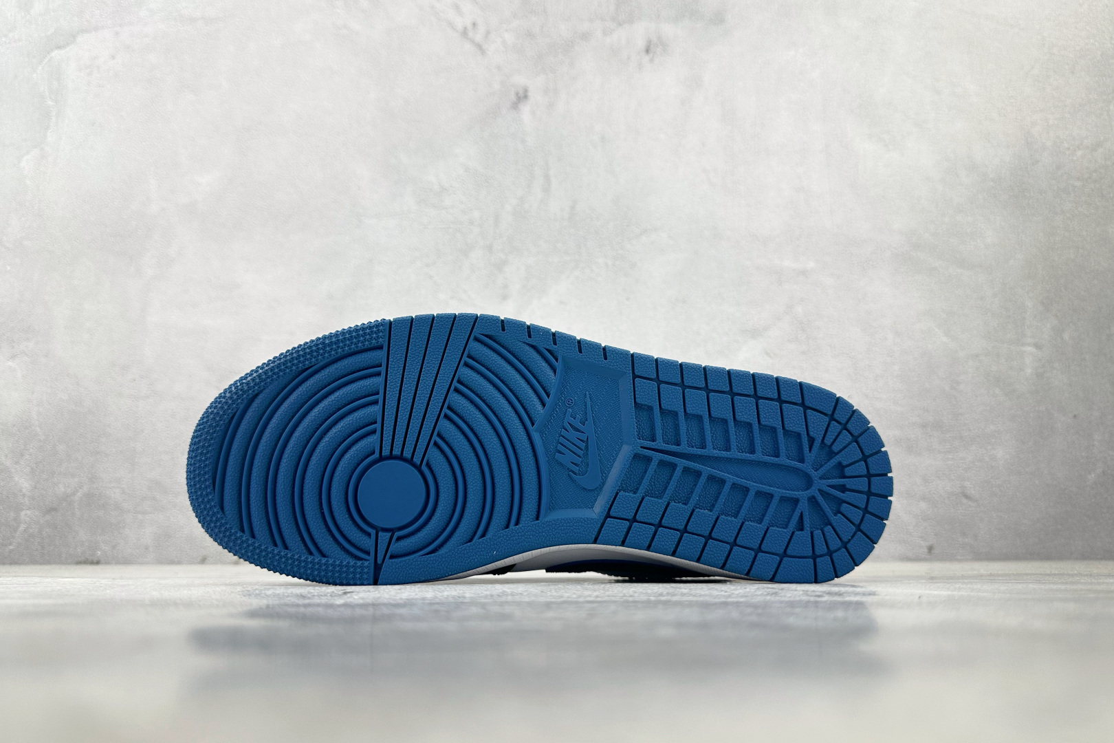 Jordan Air Jordan 1 low 白黑色 FV3622-141