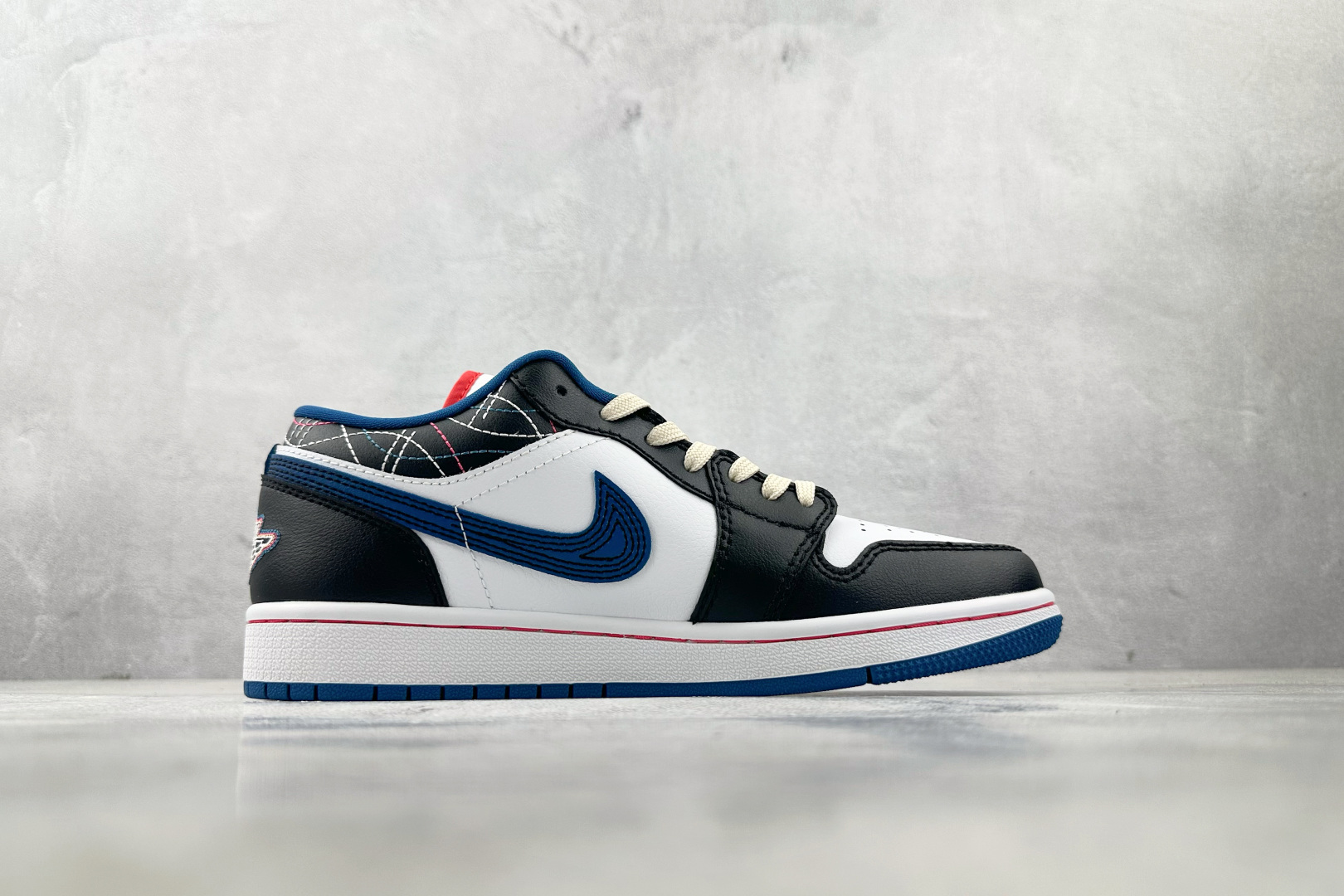 Jordan Air Jordan 1 low 白黑色 FV3622-141