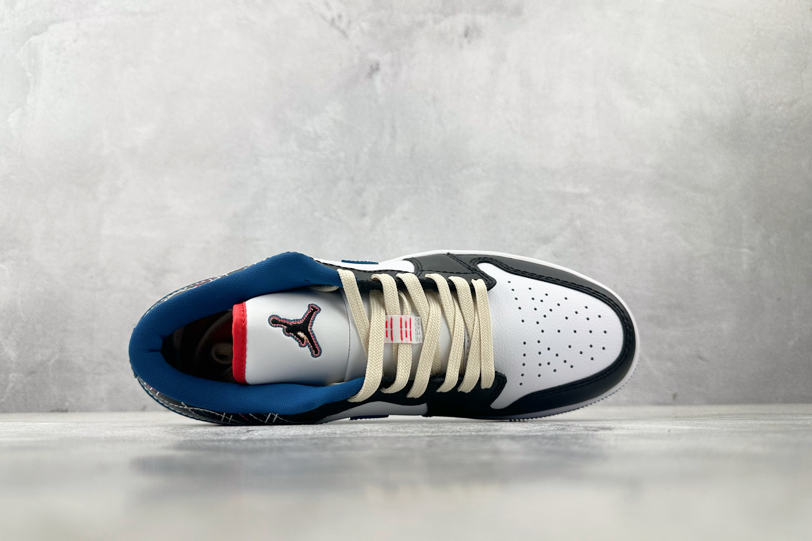 Jordan Air Jordan 1 low 白黑色 FV3622-141
