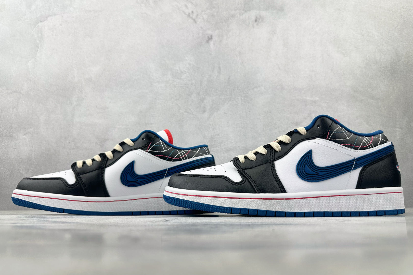 Jordan Air Jordan 1 low 白黑色 FV3622-141
