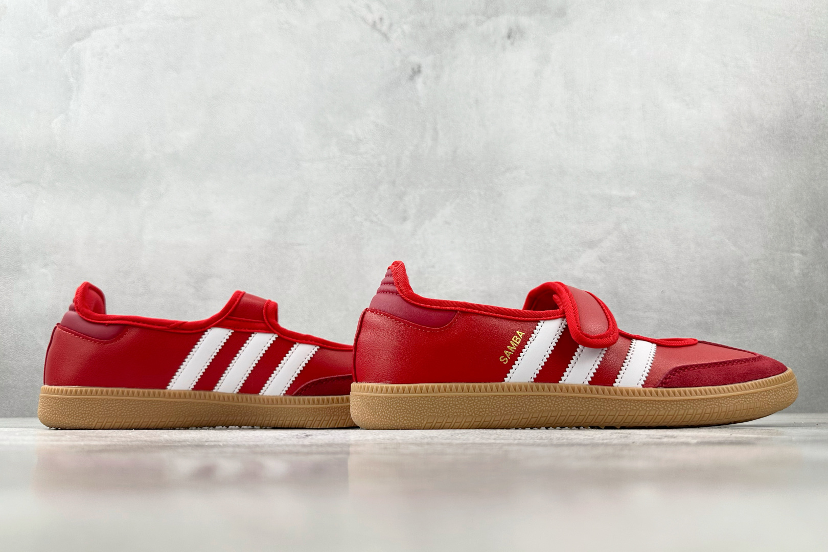 adidoriginals Samba Jane 红色 JQ6446