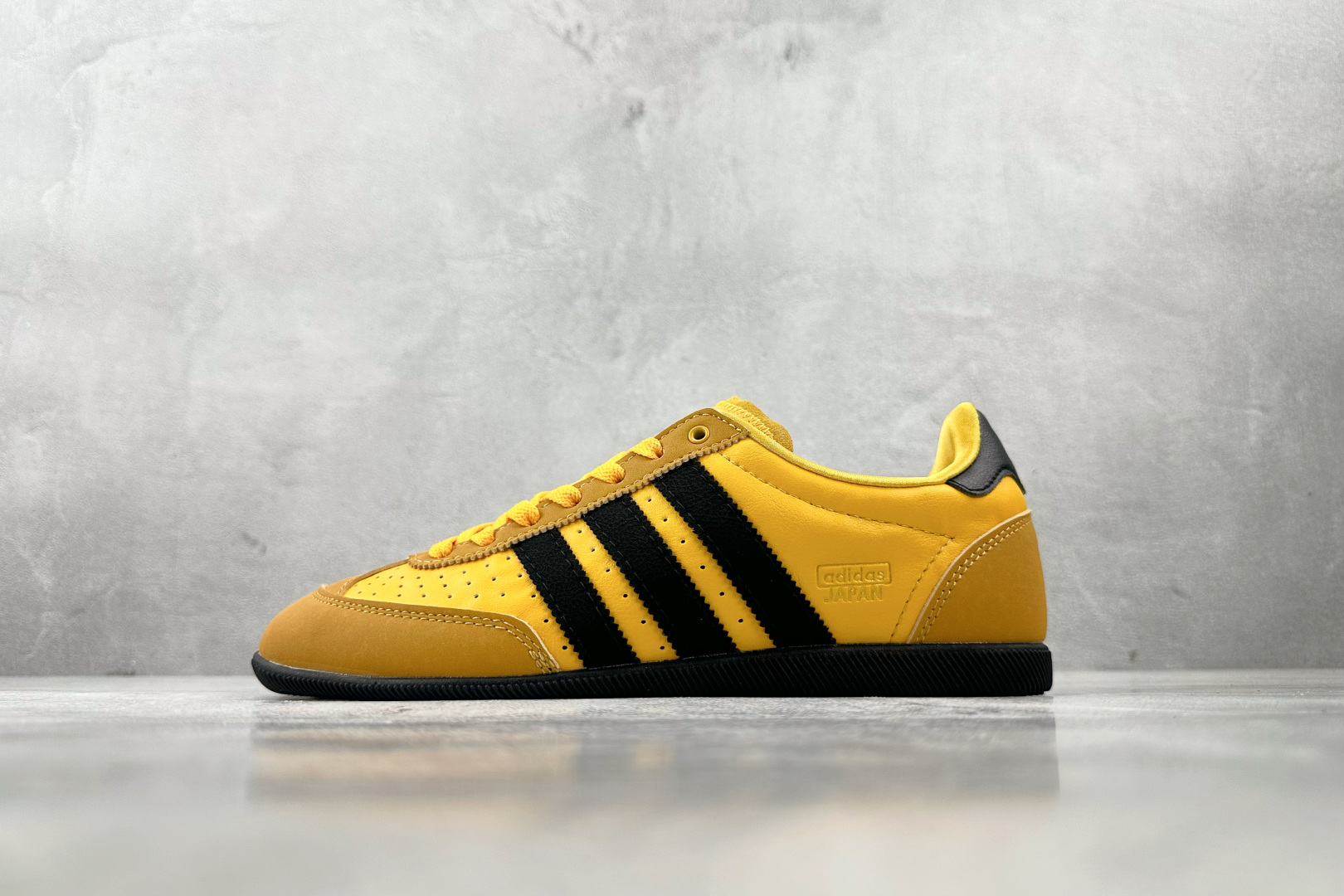 出口订单 adidoriginals JAPAN W 黄黑色 JI2665