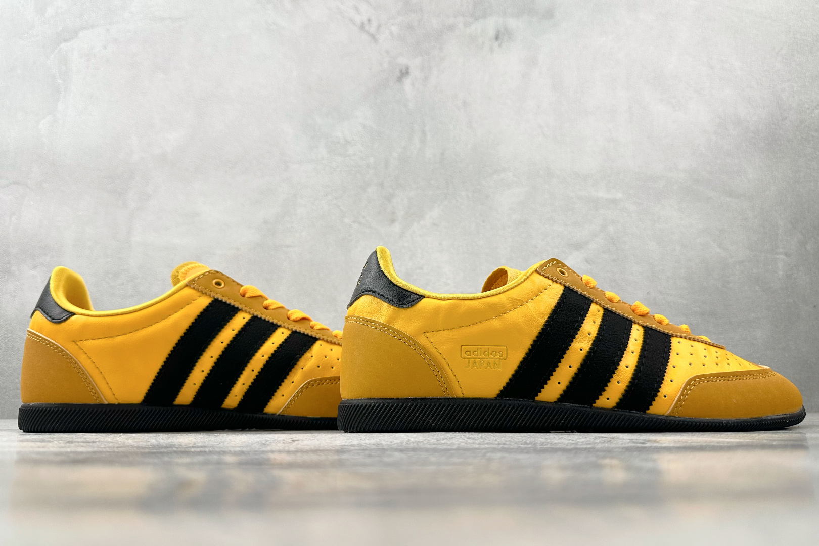 出口订单 adidoriginals JAPAN W 黄黑色 JI2665