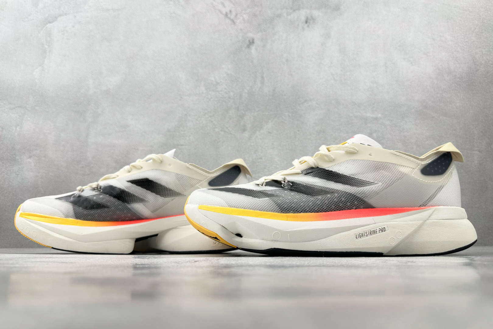 平台订单 adidAdizero Adios Pro 3 白银色 IG6442