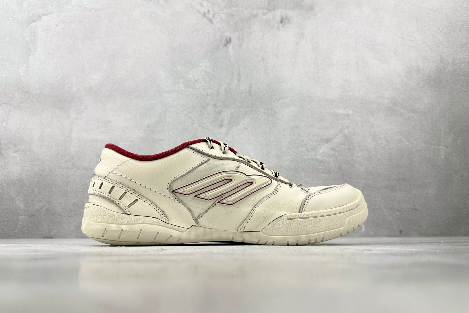 最新外贸批次 Balenciaga巴黎世家 Hamptons Worn-Out 米色 841765WCURS