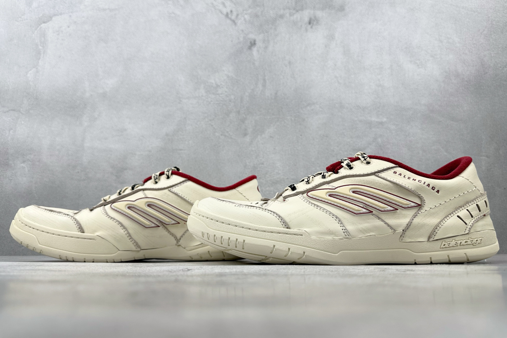 最新外贸批次 Balenciaga巴黎世家 Hamptons Worn-Out 米色 841765WCURS