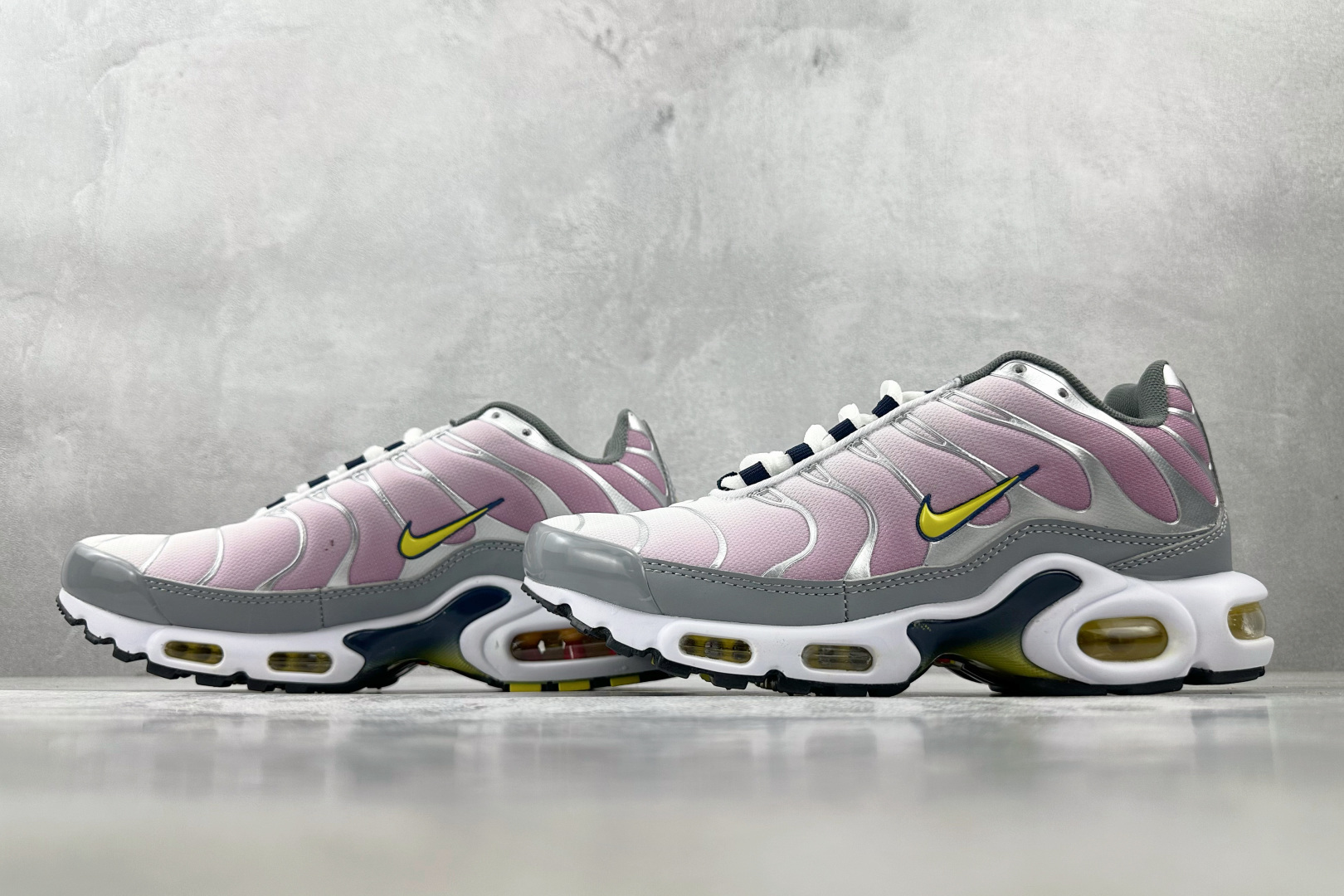 图片[5]-外贸 GW  Nike Air Max Plus 银紫 货号：FN8007-500 尺码：36 36.5 37.5 38 38.5 39 40 40.5 41 42 42.5 43 44 44.5 45 46-选品中心
