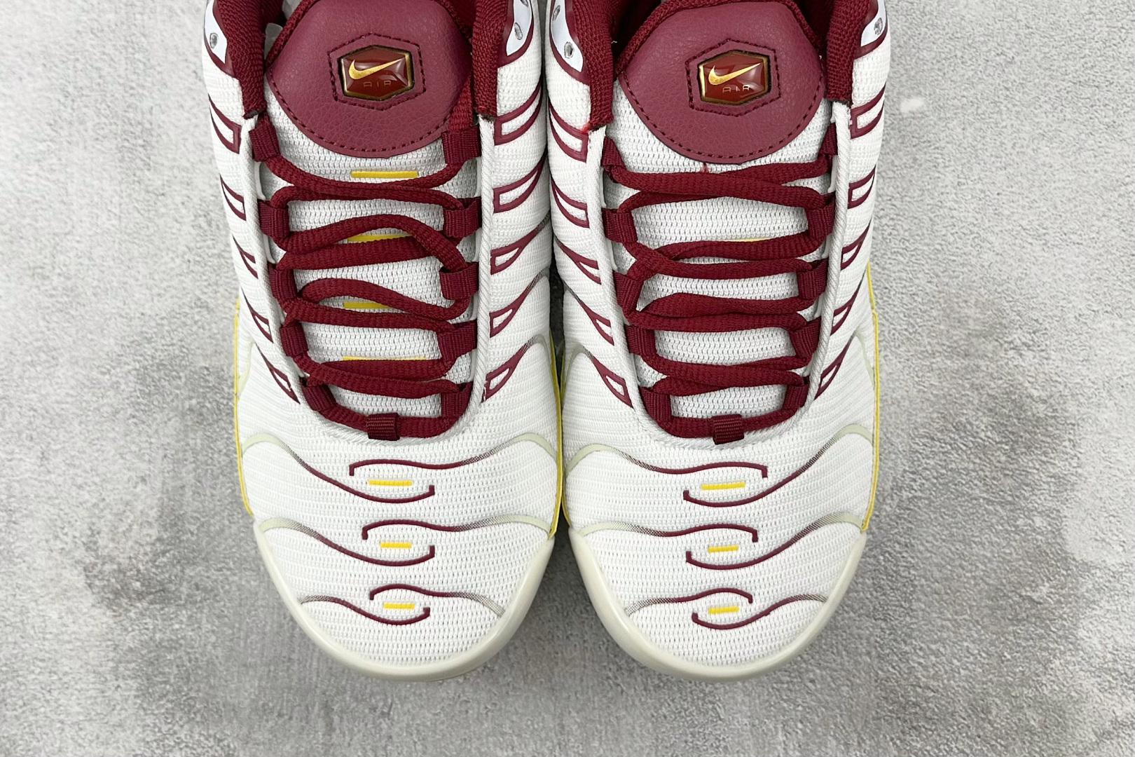 图片[7]-外贸 GW  Nike Air Max Plus 白红 货号：FQ2765-100 尺码：36 36.5 37.5 38 38.5 39 40 40.5 41 42 42.5 43 44 44.5 45 46-选品中心