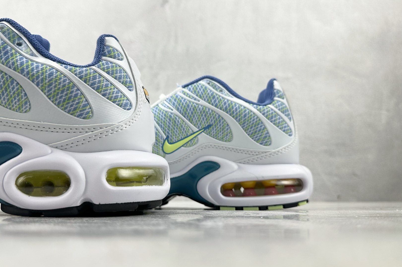 图片[8]-外贸 GW  Nike Air Max Plus 白蓝 货号：HV6227-001 尺码：36 36.5 37.5 38 38.5 39 40 40.5 41 42 42.5 43 44 44.5 45 46-选品中心