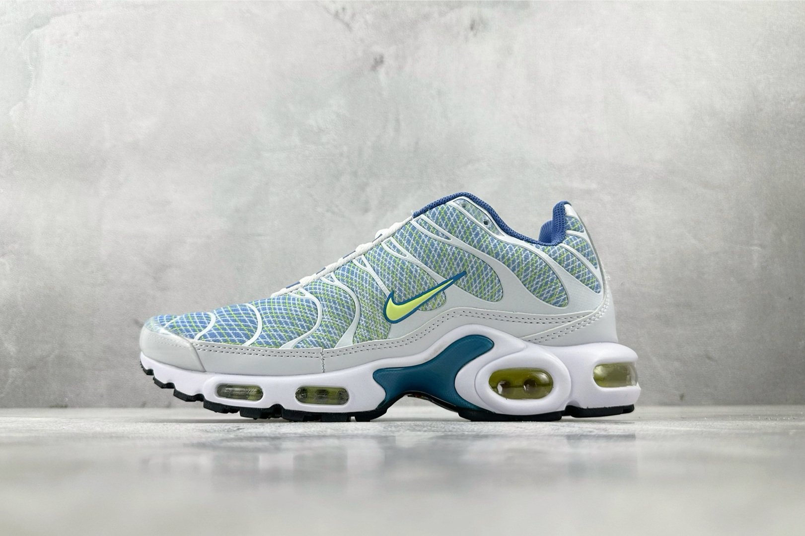 外贸 GW  Nike Air Max Plus 白蓝 货号：HV6227-001 尺码：36 36.5 37.5 38 38.5 39 40 40.5 41 42 42.5 43 44 44.5 45 46-选品中心
