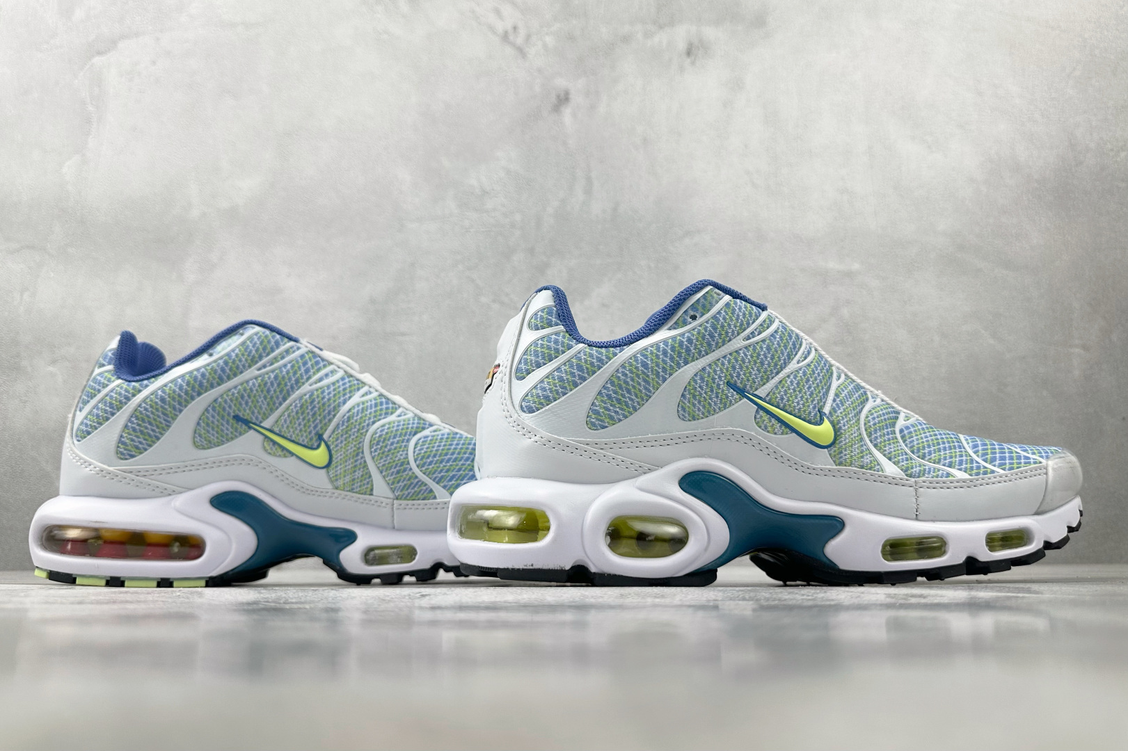 图片[6]-外贸 GW  Nike Air Max Plus 白蓝 货号：HV6227-001 尺码：36 36.5 37.5 38 38.5 39 40 40.5 41 42 42.5 43 44 44.5 45 46-选品中心