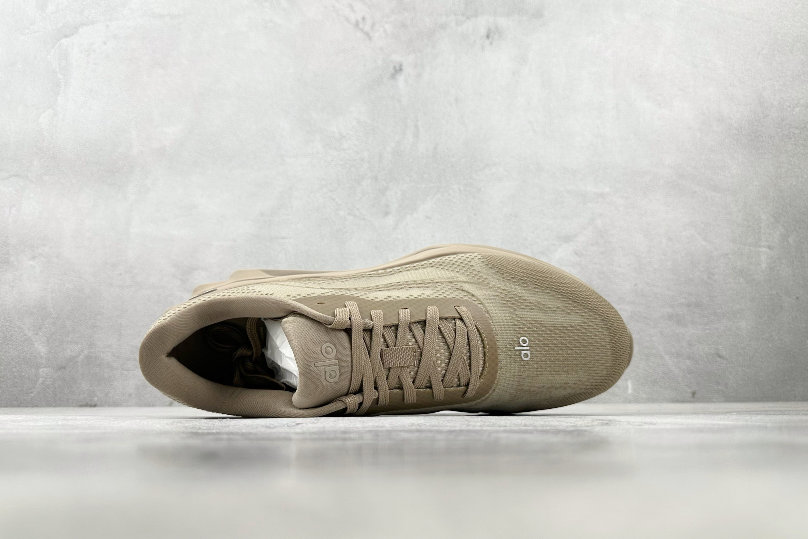外贸专供 平台高端首选 alo yoga Alo Runner 灰褐色 A0590U-Gravel