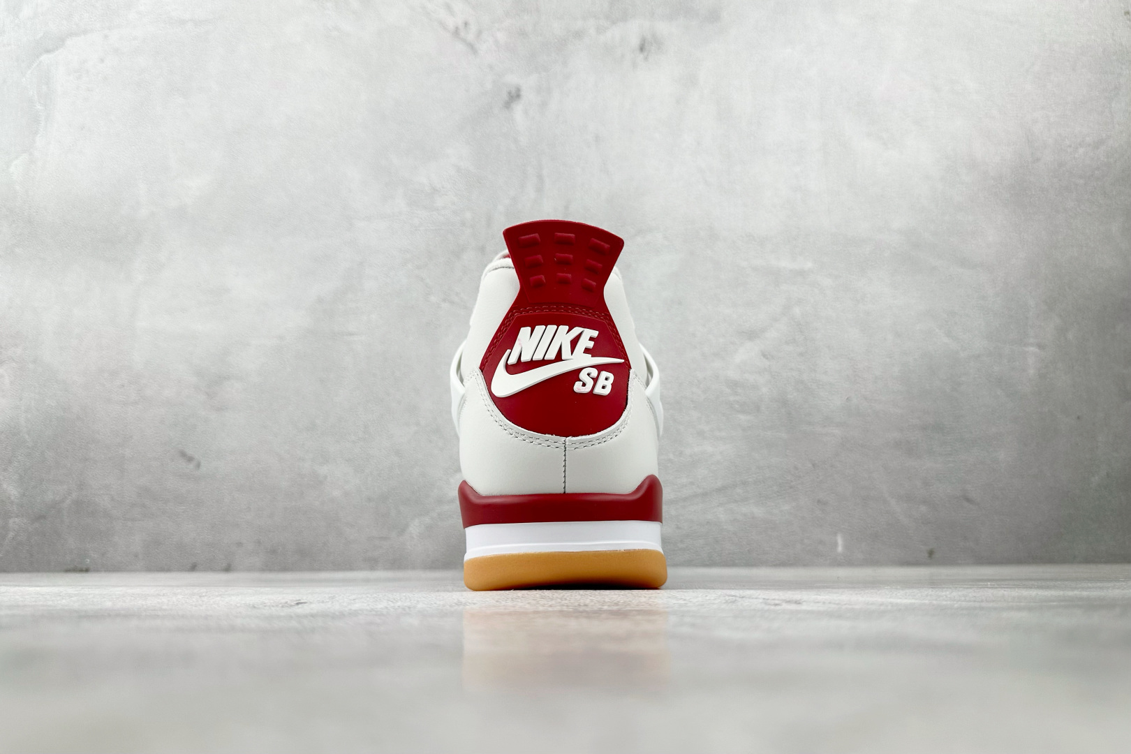 Nike SB x Jordan Air Jordan 4 ”Varsity Red”联名款 白红 DR5415-106