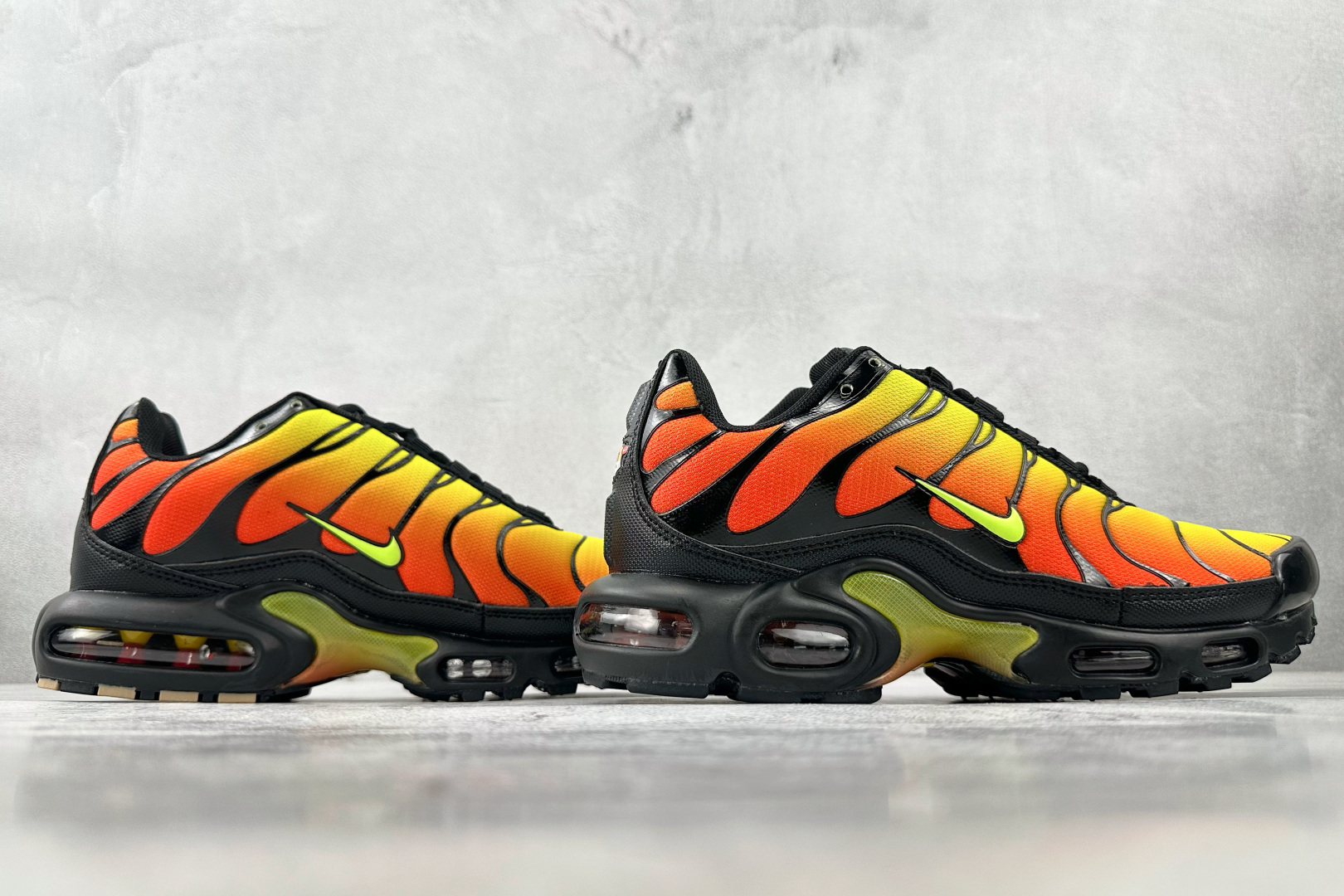图片[6]-外贸 GW  Nike Air Max Plus 黑绿橙 货号：AQ9979-001 尺码：36 36.5 37.5 38 38.5 39 40 40.5 41 42 42.5 43 44 44.5 45 46-选品中心