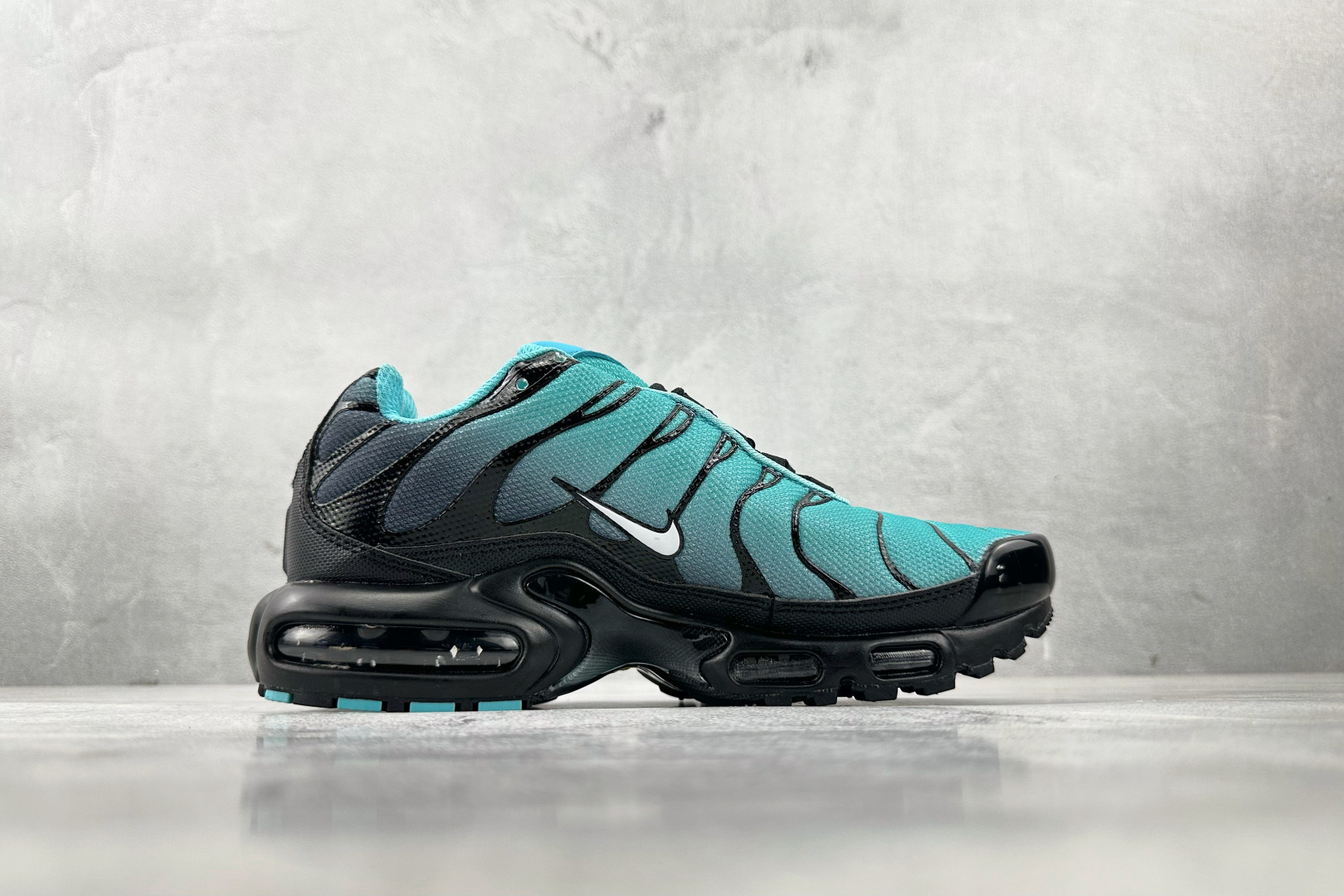 图片[2]-外贸 GW  Nike Air Max Plus 蓝黑 货号：DM0032-401 尺码：36 36.5 37.5 38 38.5 39 40 40.5 41 42 42.5 43 44 44.5 45 46-选品中心