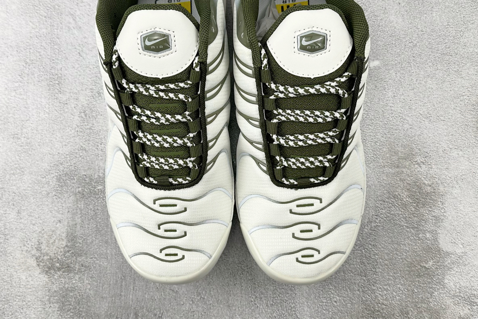 图片[7]-外贸 GW  Nike Air Max Plus 米绿 货号：FB9722-001 尺码：36 36.5 37.5 38 38.5 39 40 40.5 41 42 42.5 43 44 44.5 45 46-选品中心