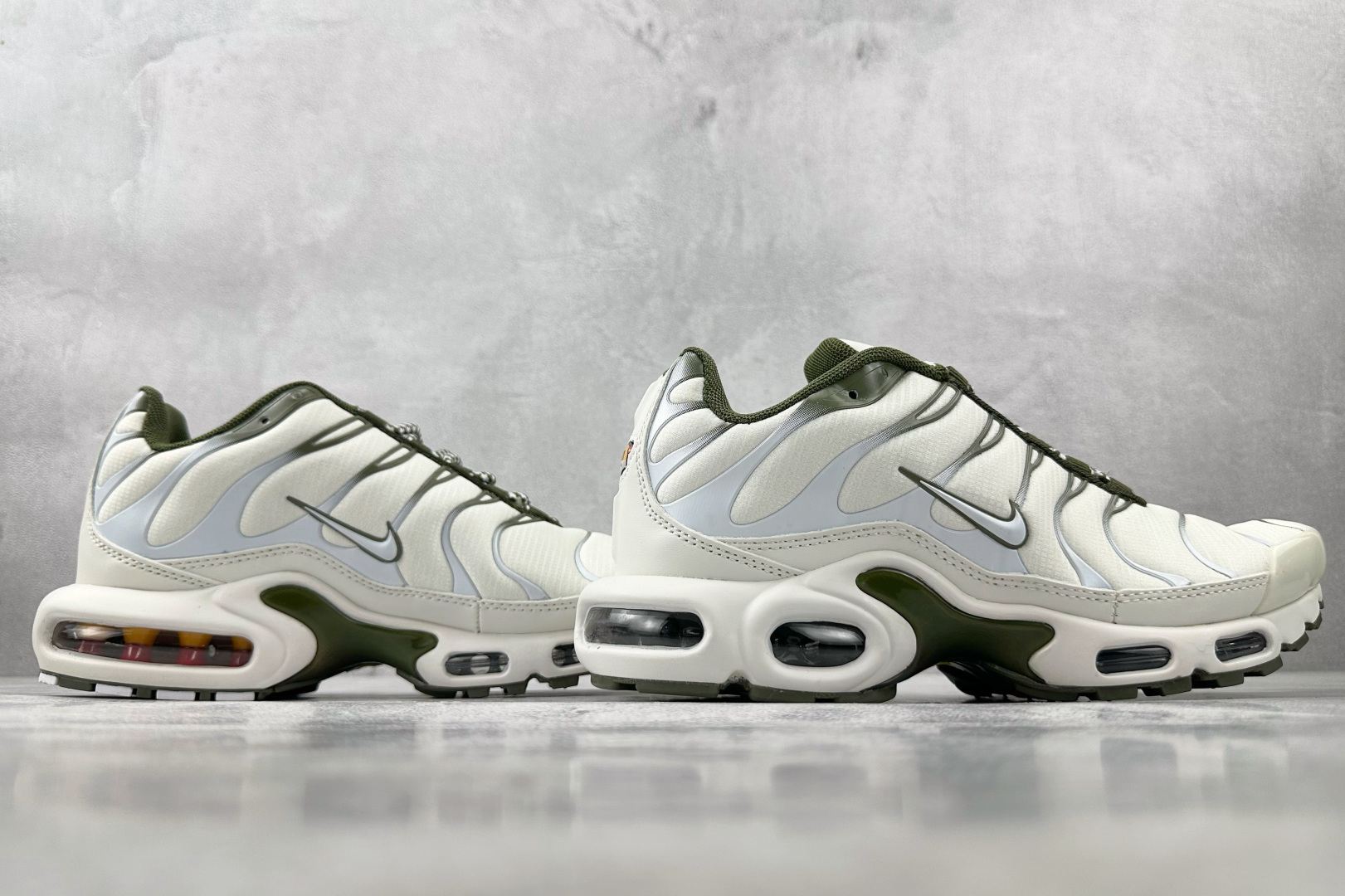 图片[6]-外贸 GW  Nike Air Max Plus 米绿 货号：FB9722-001 尺码：36 36.5 37.5 38 38.5 39 40 40.5 41 42 42.5 43 44 44.5 45 46-选品中心