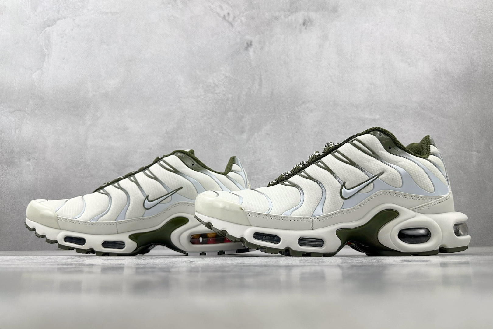 图片[5]-外贸 GW  Nike Air Max Plus 米绿 货号：FB9722-001 尺码：36 36.5 37.5 38 38.5 39 40 40.5 41 42 42.5 43 44 44.5 45 46-选品中心