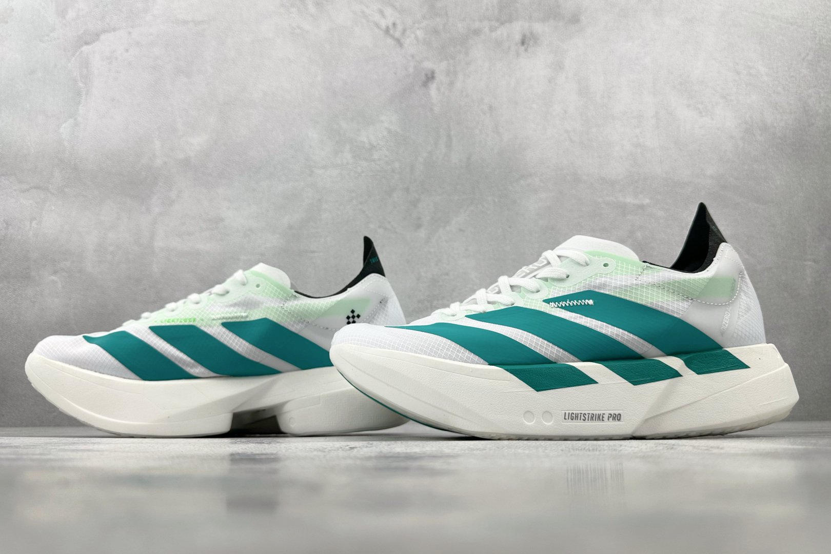 纯原 adidAdizero Adios Pro 4 白青色 JR1267