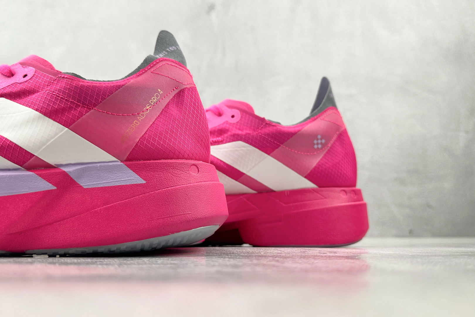 纯原 adidAdizero Adios Pro 4 粉色 JR1269