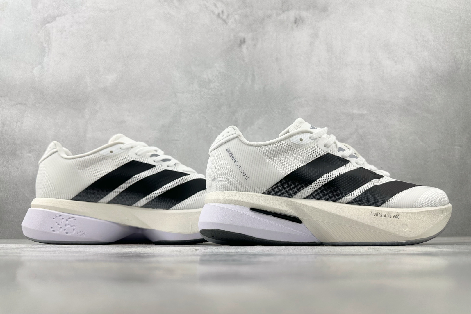 纯原 adidAdizero Boston 13 白黑 JS4939