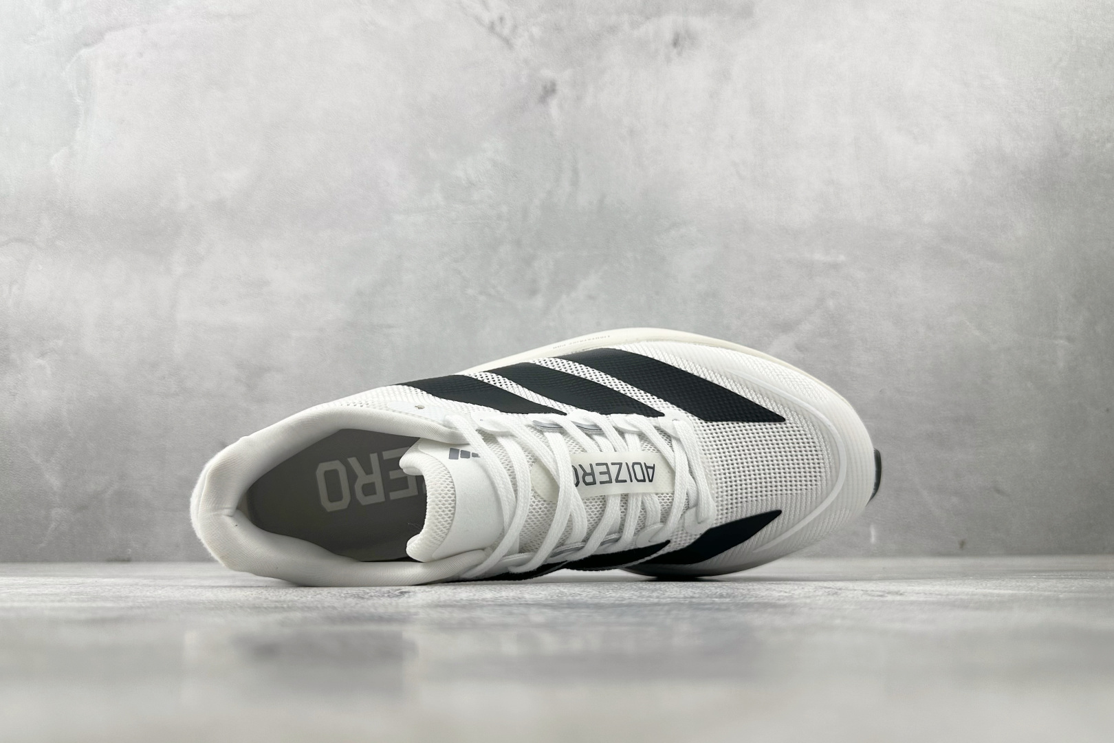 纯原 adidAdizero Boston 13 白黑 JS4939