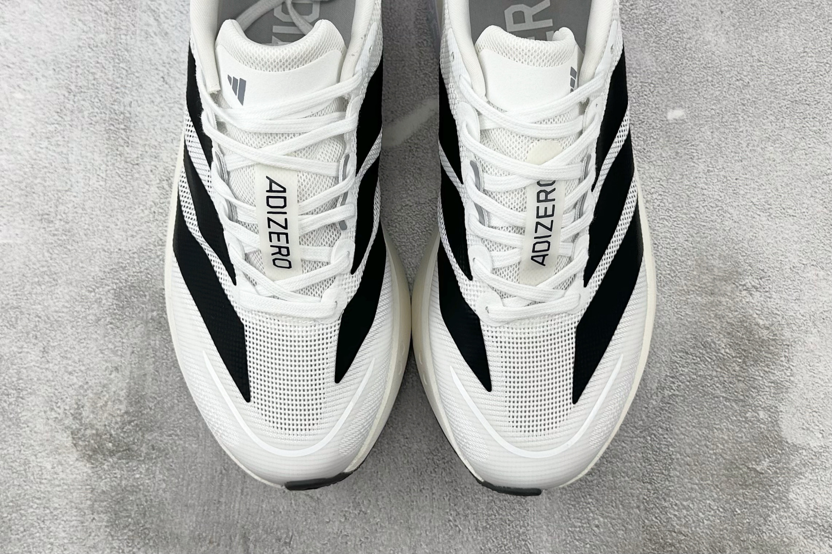 纯原 adidAdizero Boston 13 白黑 JS4939