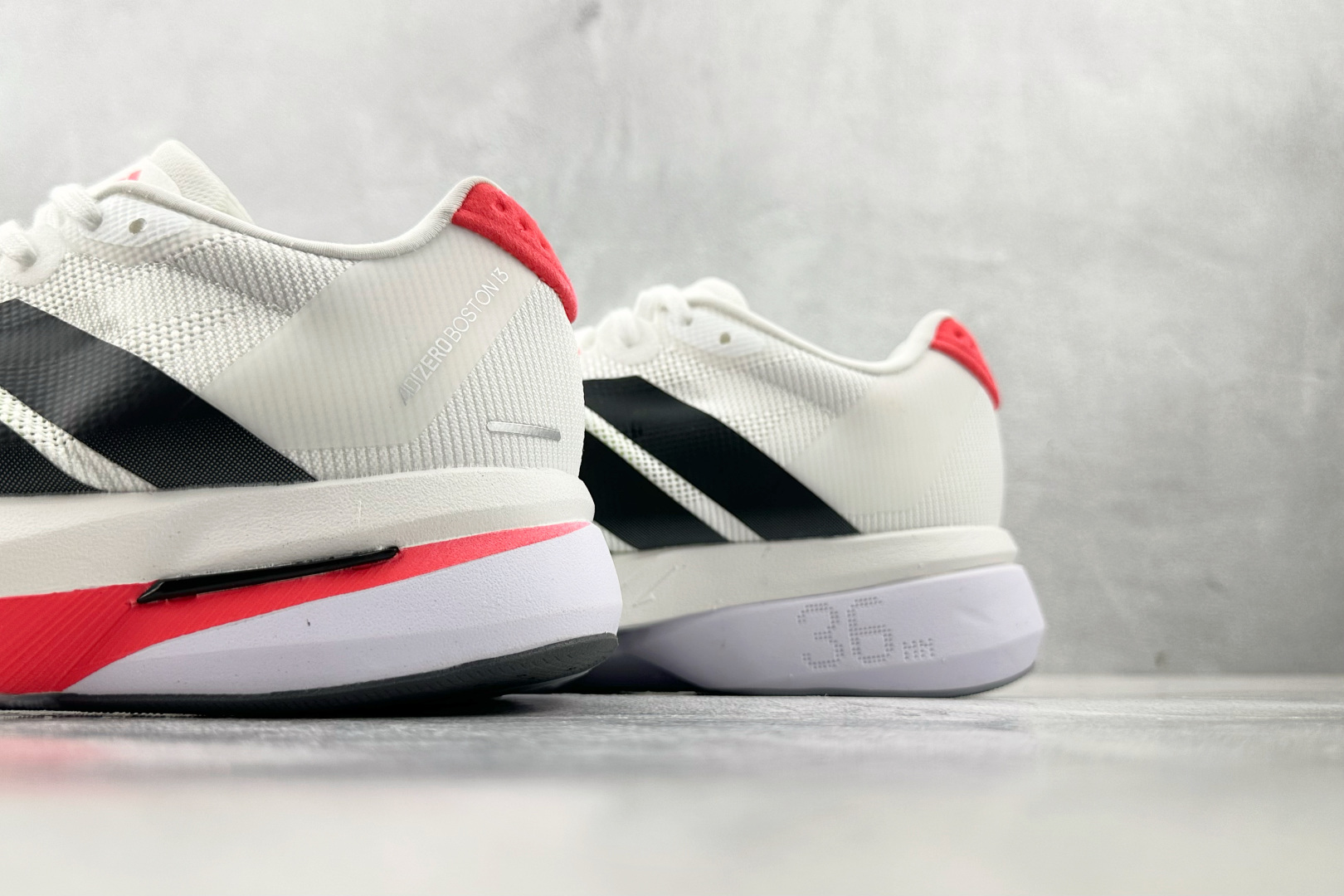 纯原 adidAdizero Boston 13 白色 JS4932